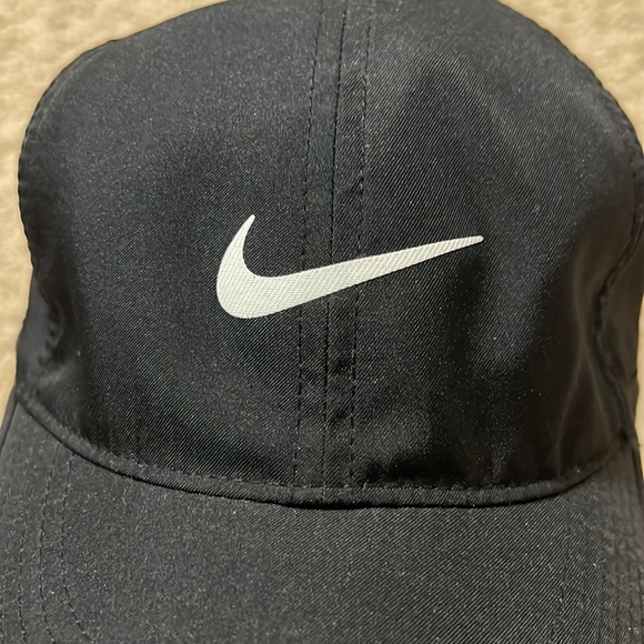Nike hat - Picture 5 of 5